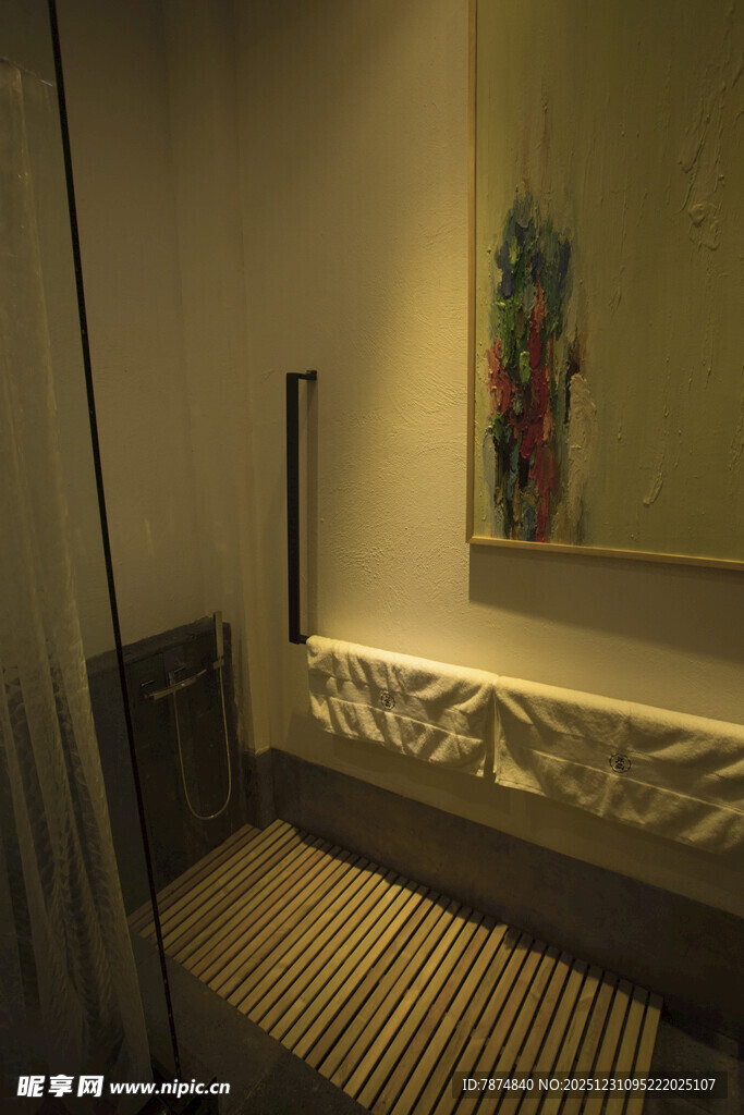 室内角落的简约装饰场景