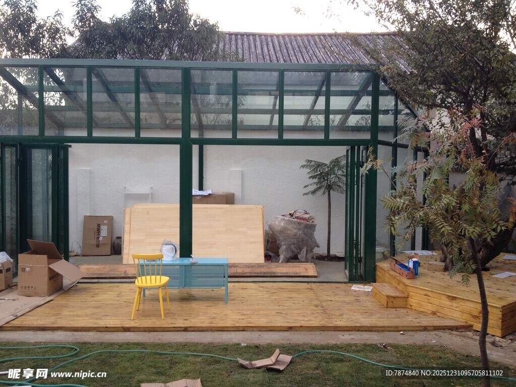 户外玻璃凉亭休闲空间