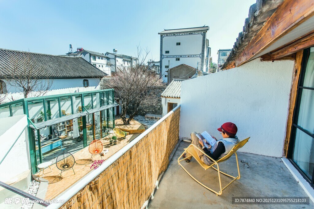 屋顶露台惬意独处时光