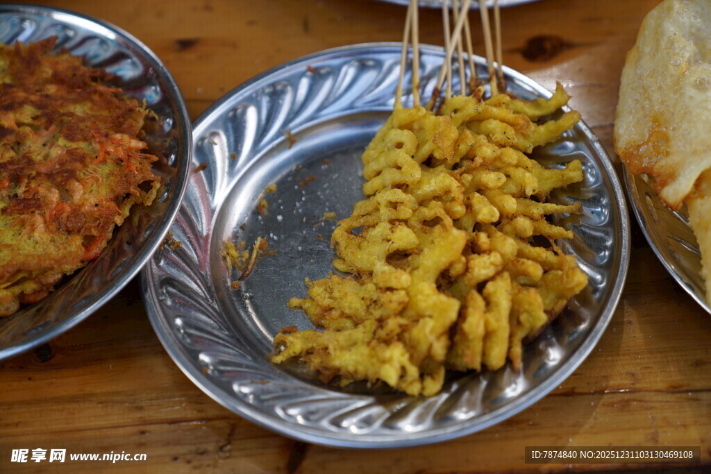 美味炸物与特色菜肴