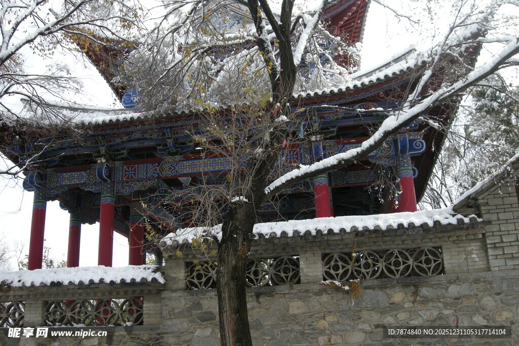 雪覆古亭 尽显中式雅致