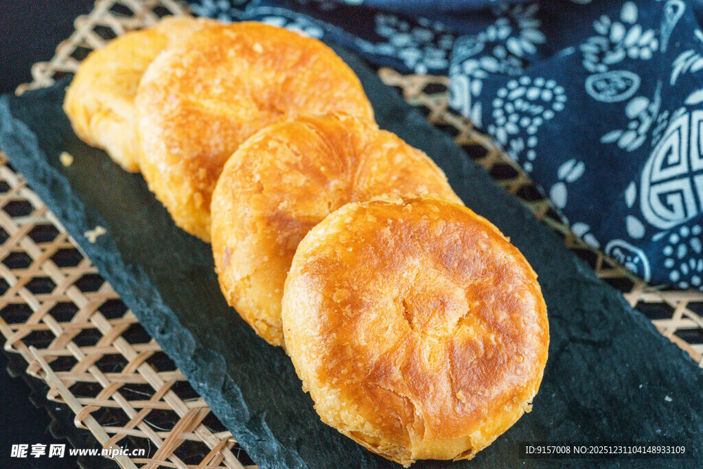 金黄酥脆香酥饼