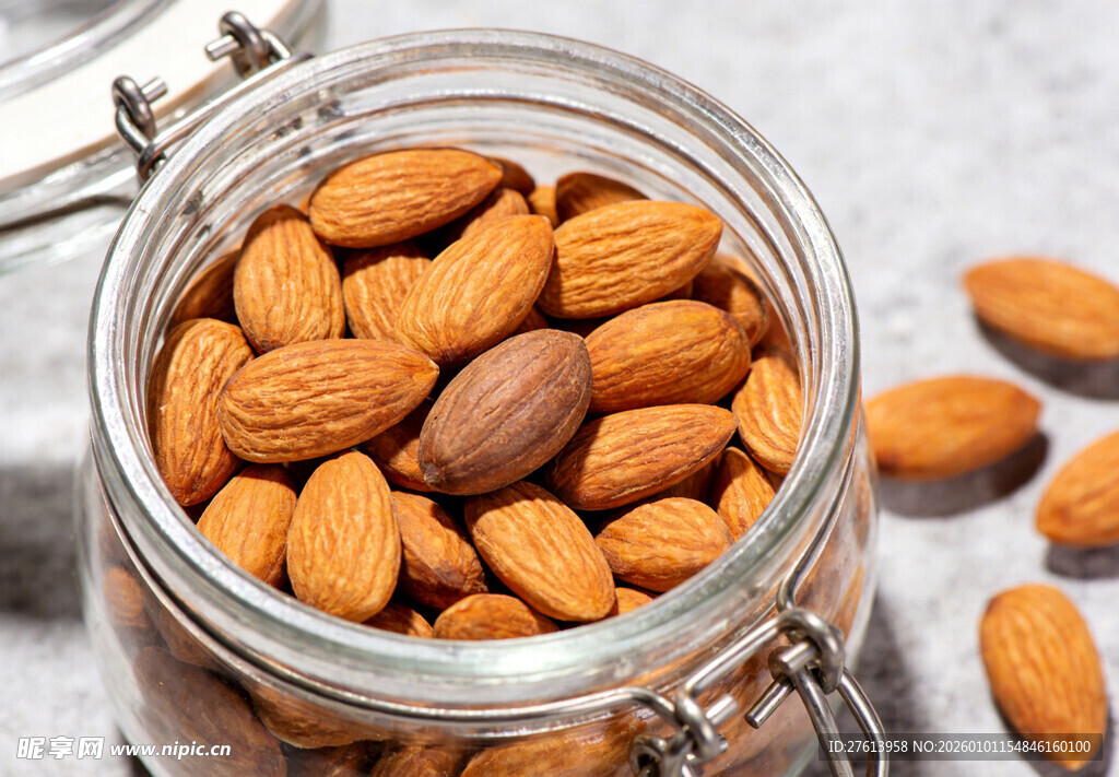罐装杏仁