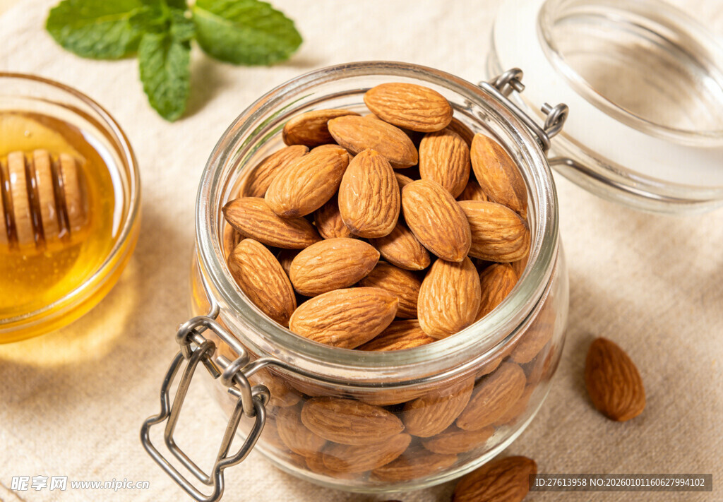 罐装杏仁