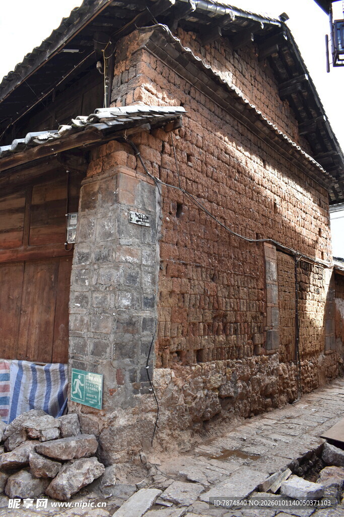 老旧砖瓦房 岁月的痕迹