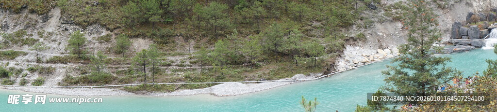 美丽的蓝绿色湖泊景观