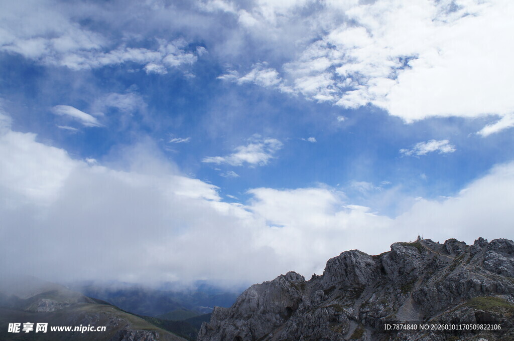 高山云海壮丽景致