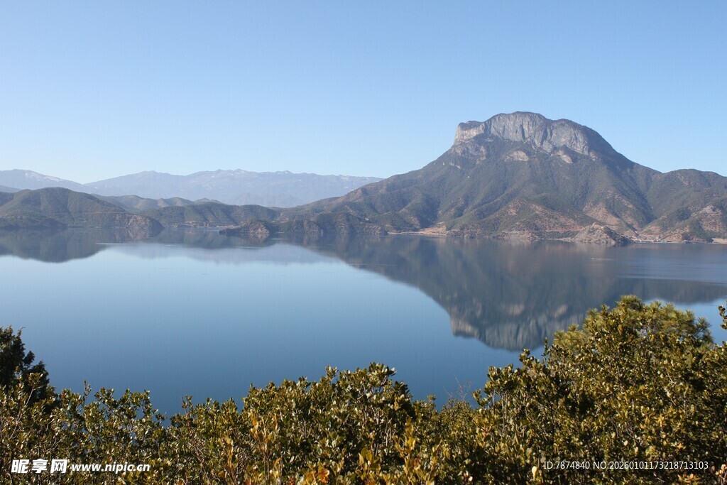 美丽湖山风景