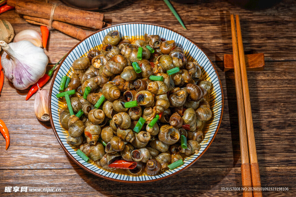 香辣美味炒田螺