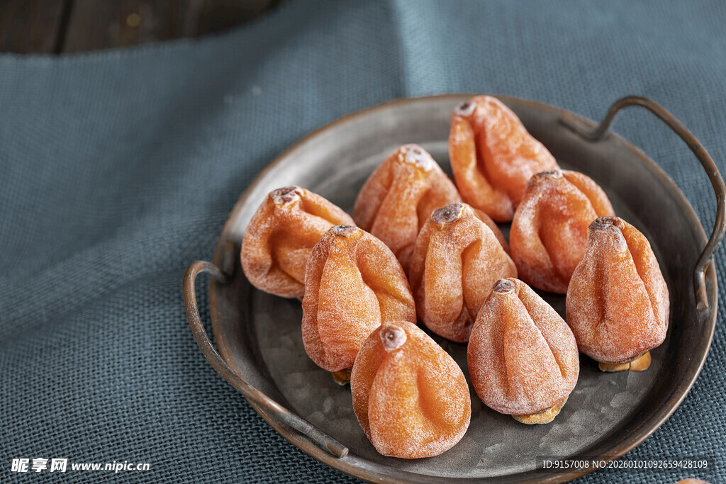 一盘美味的柿饼