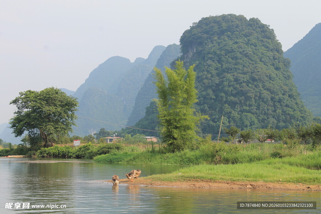 漓江山水美景如画