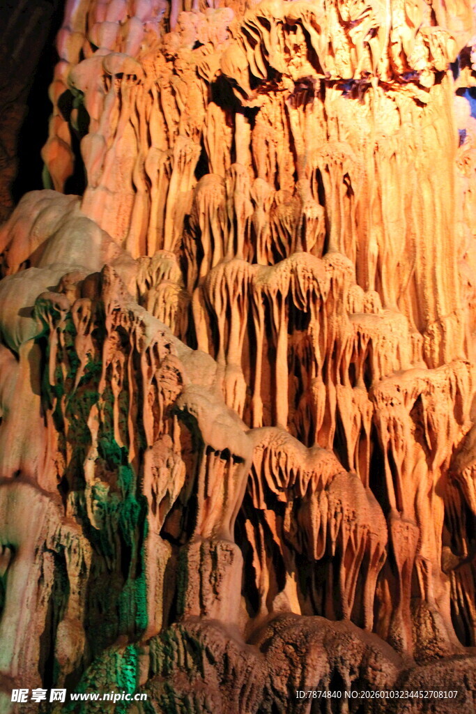 奇幻溶洞景观 钟乳石奇观