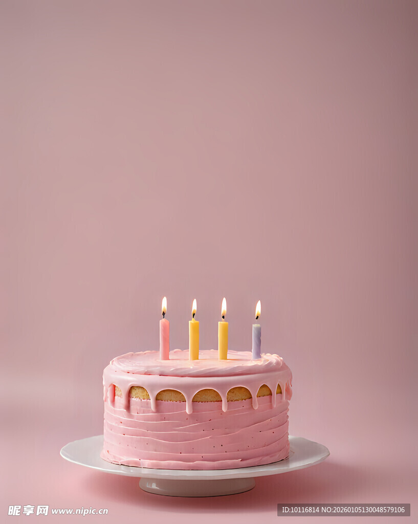 粉色生日蛋糕