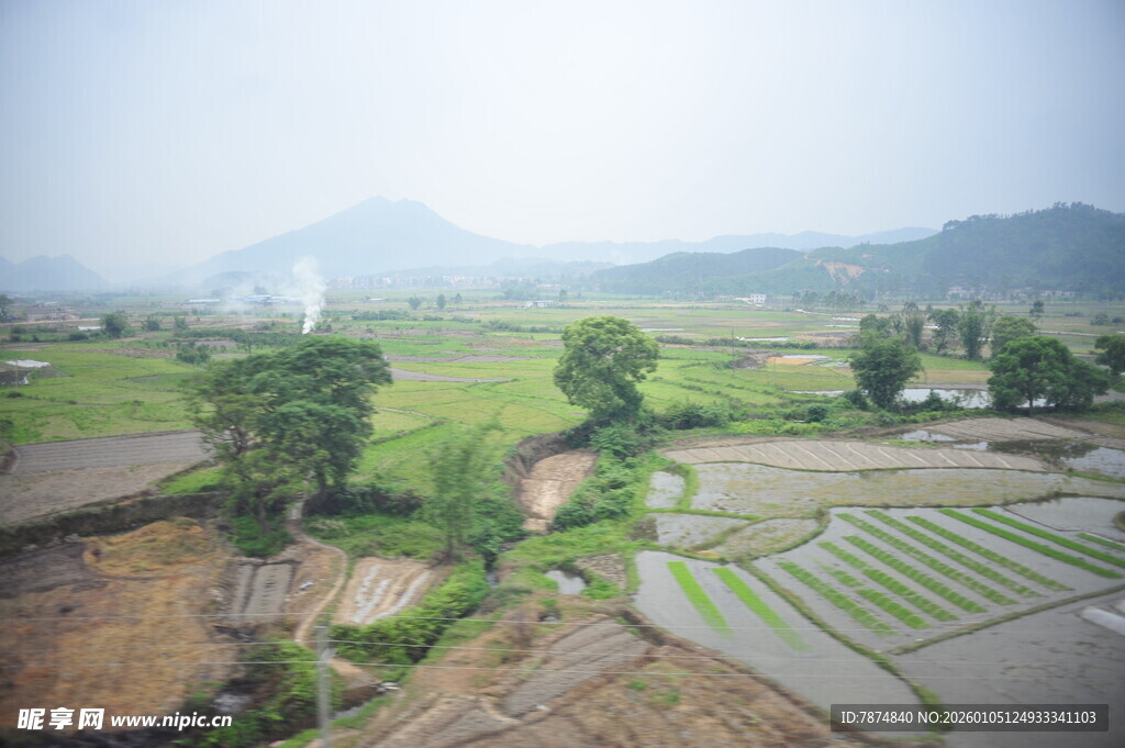 田园风光俯瞰图