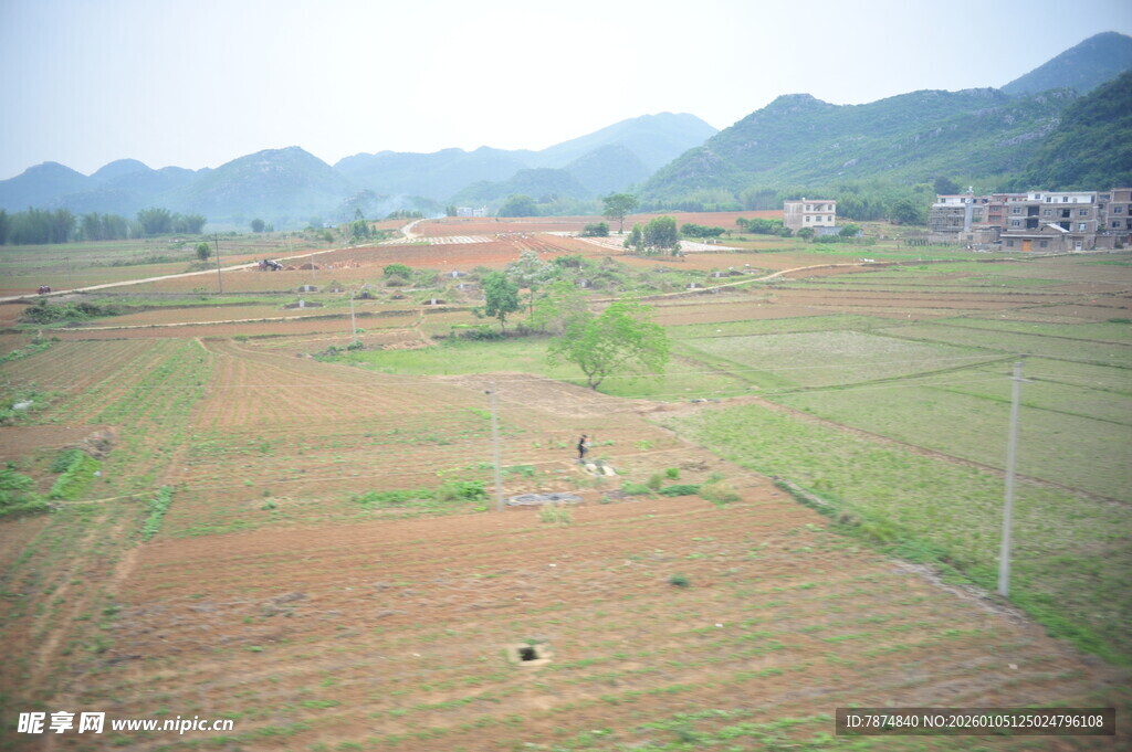 乡村田野风光远眺