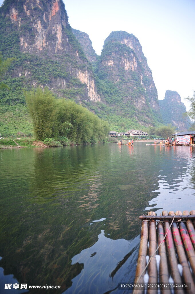 漓江山水竹筏美景
