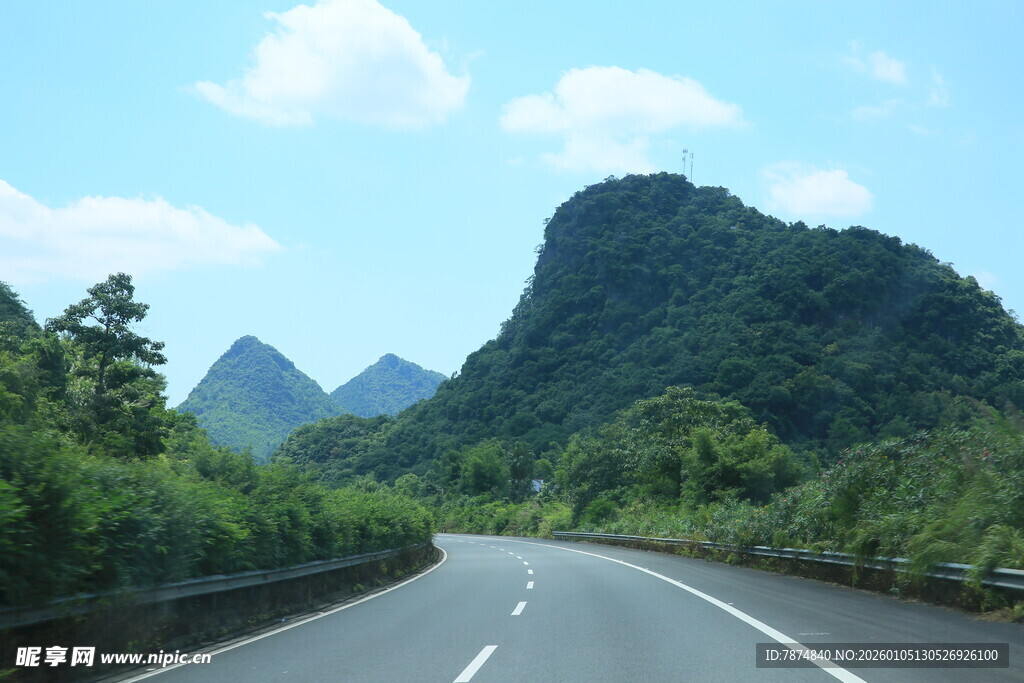 山间公路美景