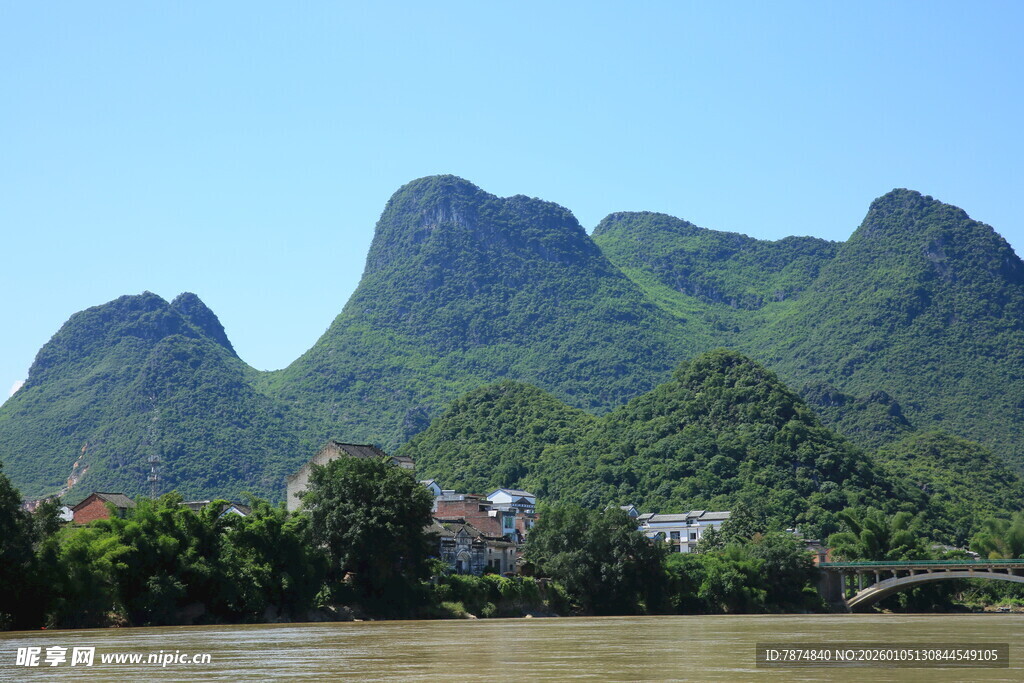 秀丽山水风光图