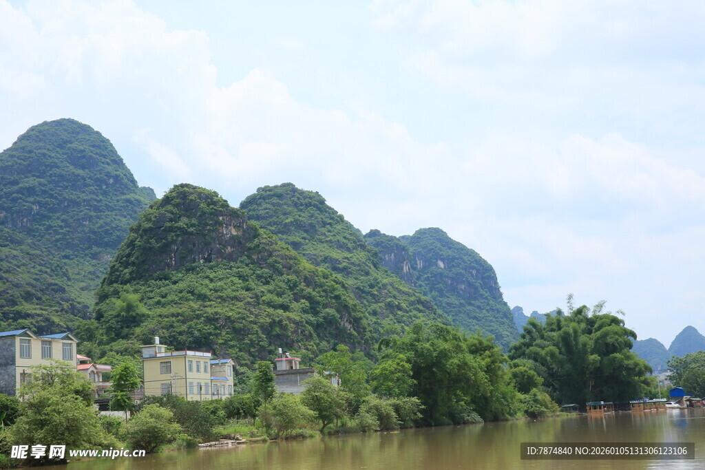 秀丽漓江山水风光图