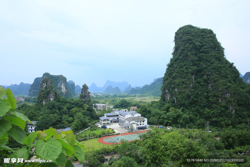桂林山水间的秀丽景致