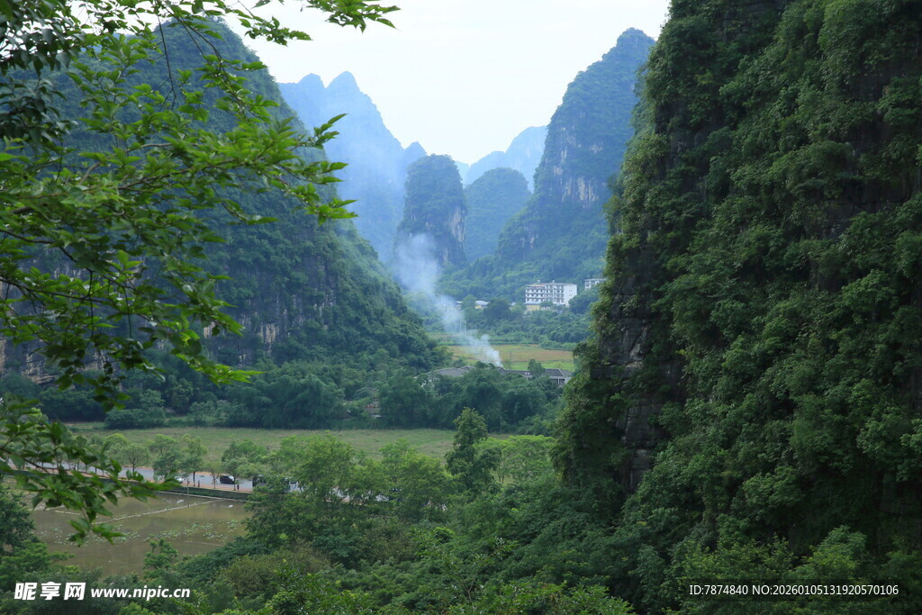秀丽山水间的自然景致