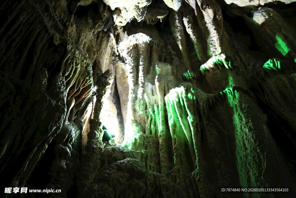 奇幻溶洞景观