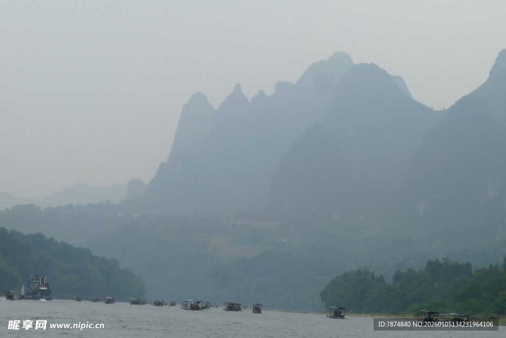 漓江山水朦胧美景