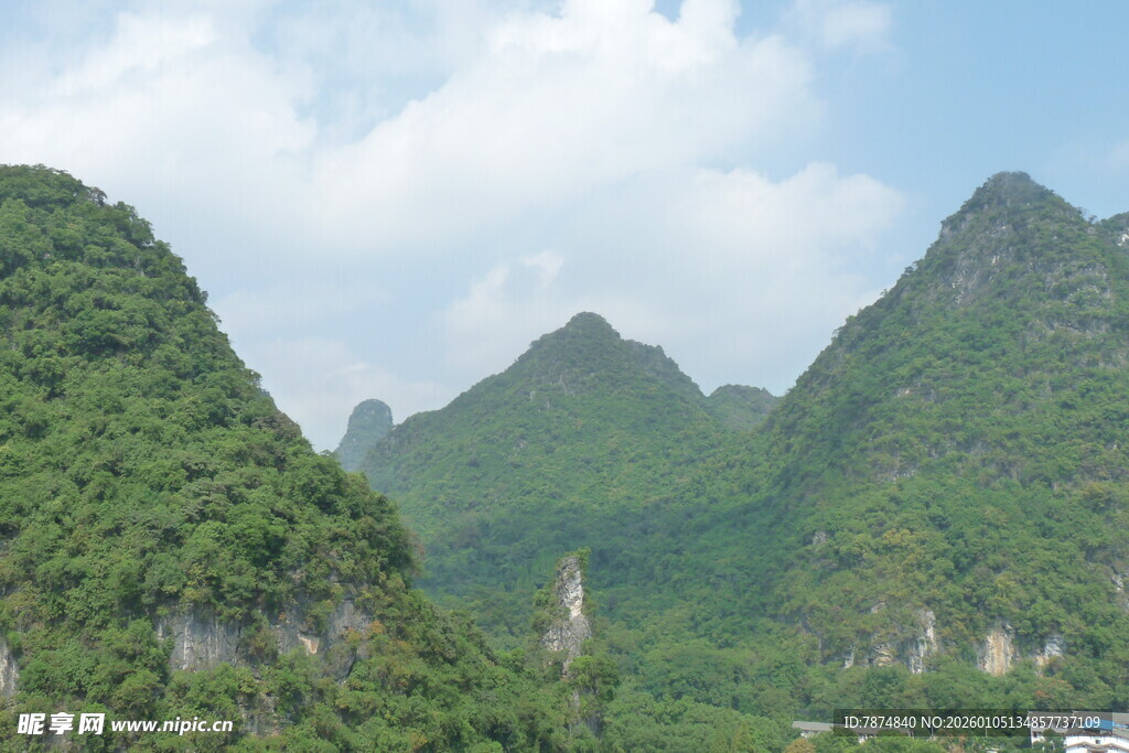 秀丽山峦景色