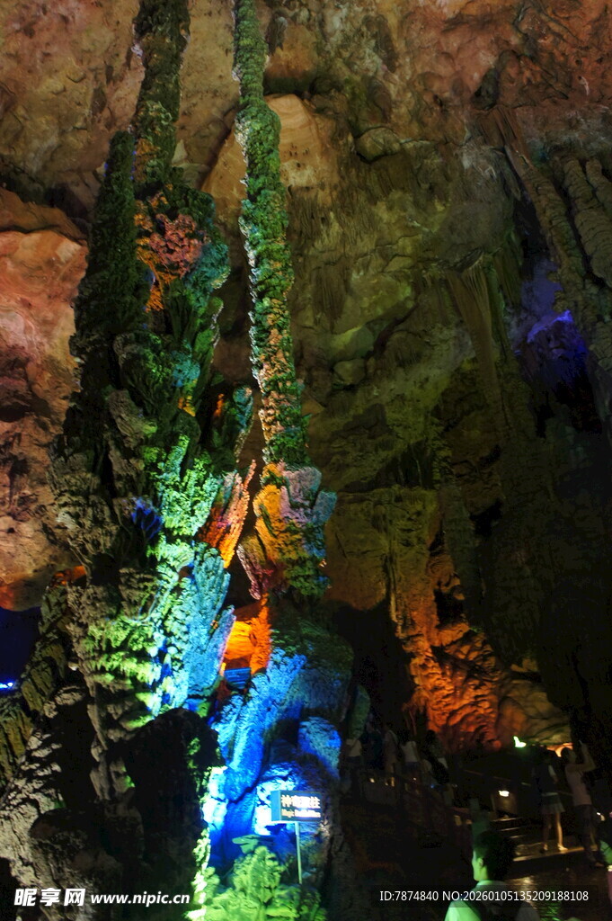奇幻溶洞景观