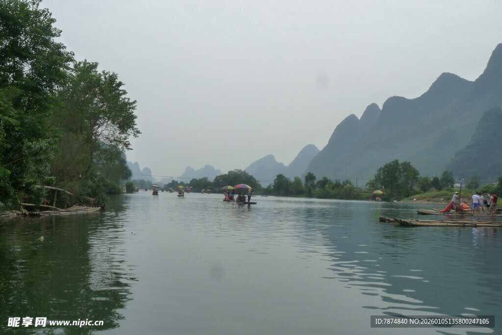 漓江山水美景如画