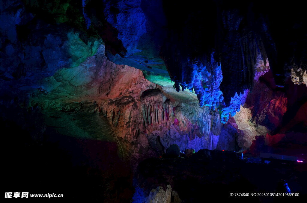 梦幻溶洞景观