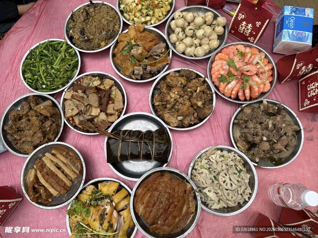 丰盛多样的美食大集合