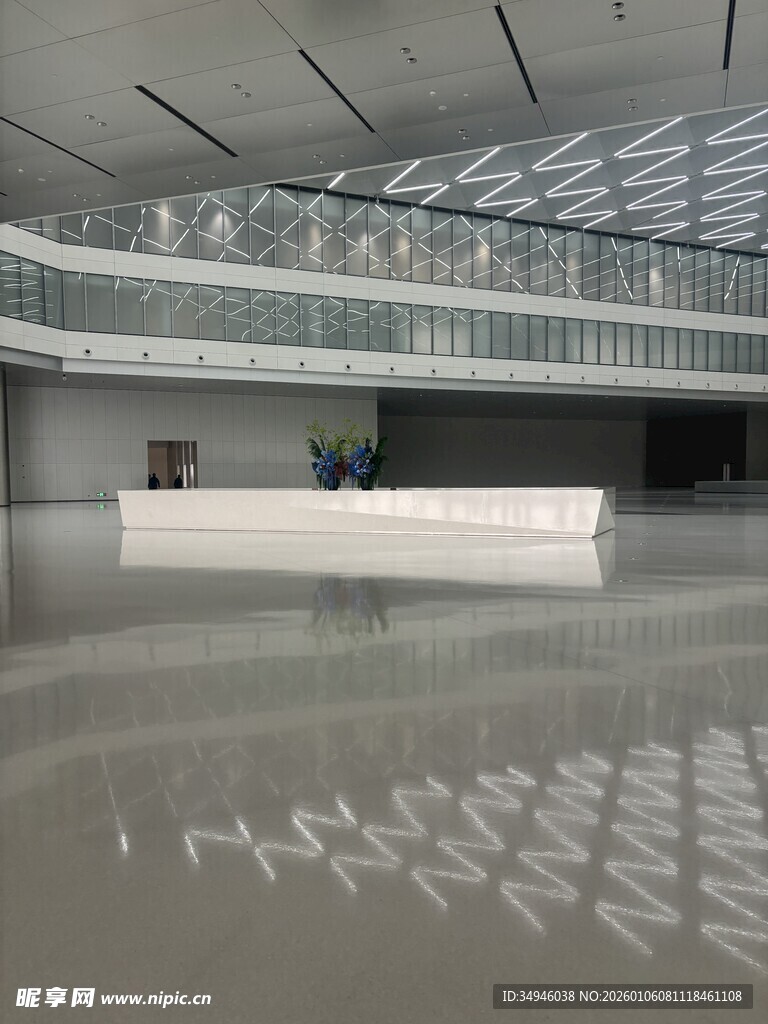 现代建筑大厅内景