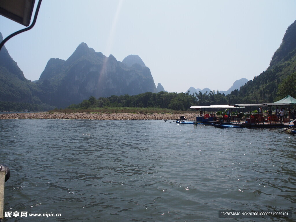 漓江山水风光如画
