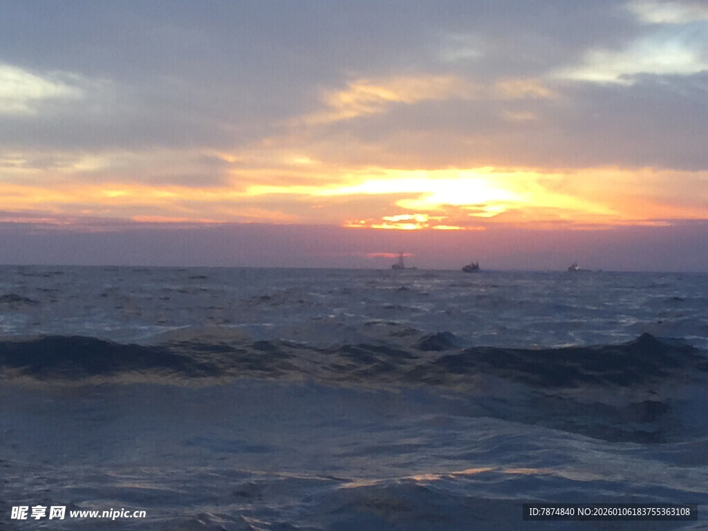 海上壮丽日落美景