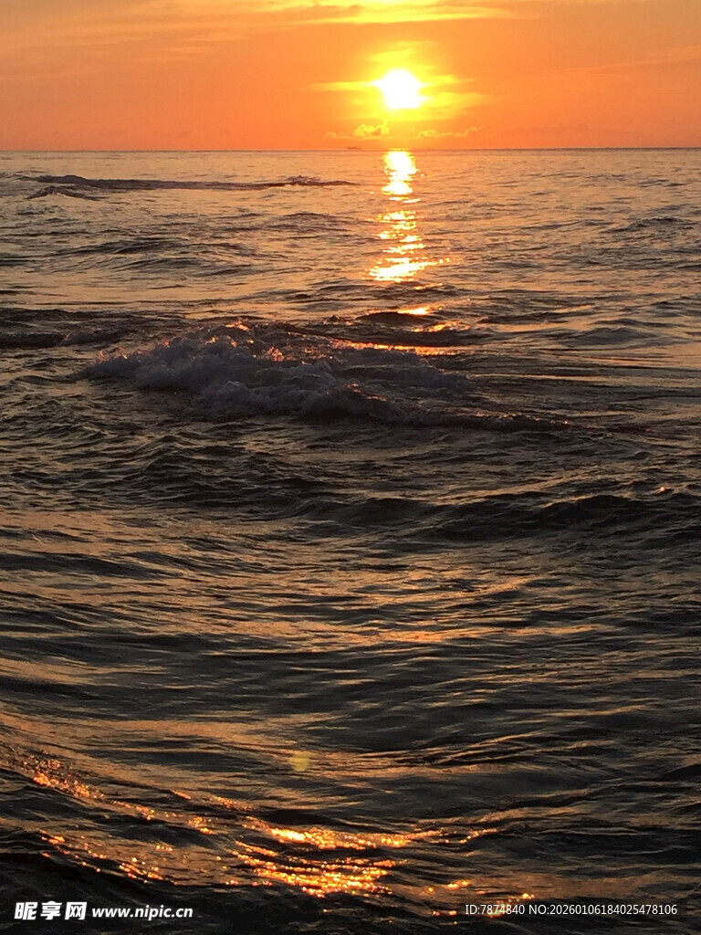 海上日落美景