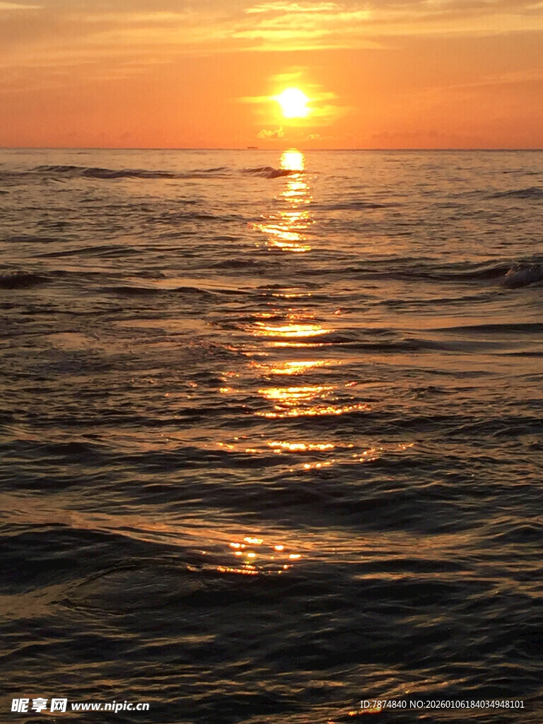 海上日落美景