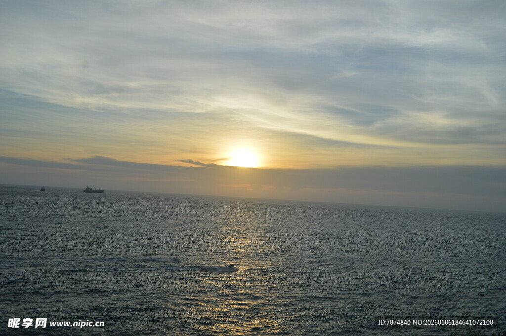 海上日落美景