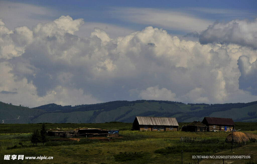 草原村落风景