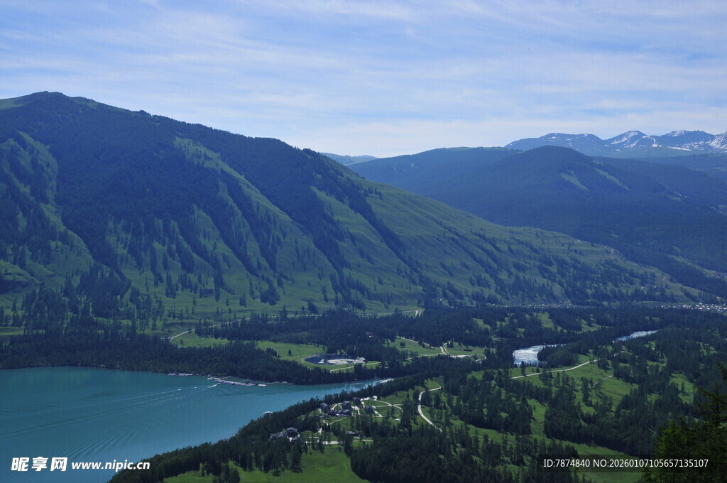 美丽湖山风景图