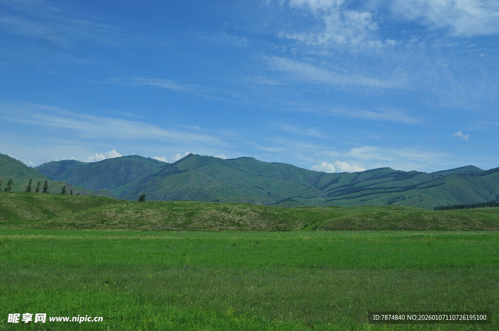 绿野青山间的美丽风光