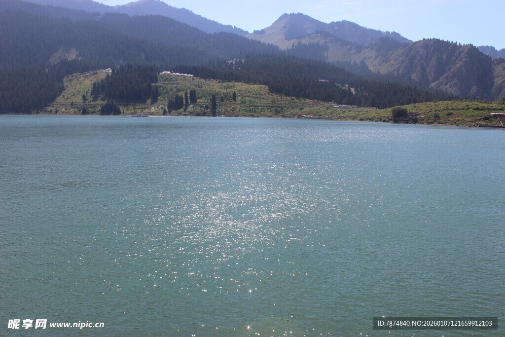 宁静山水湖景风光