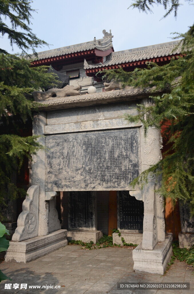 古朴中式牌坊建筑景观