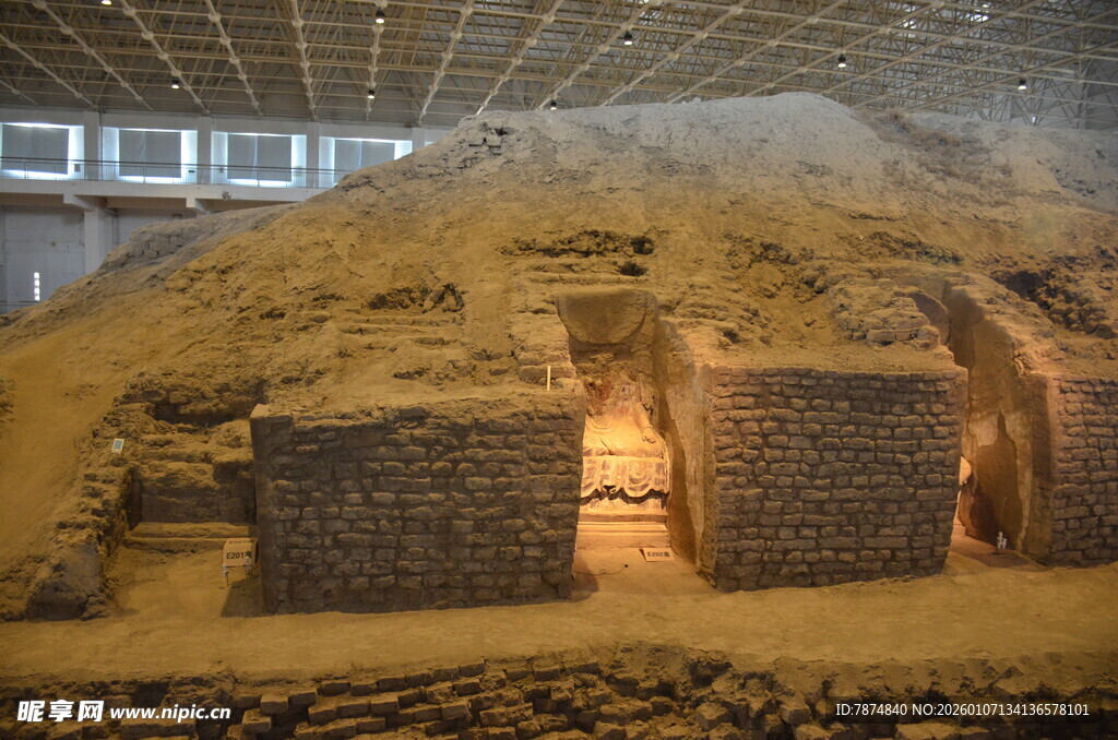 古代墓葬遗址展示