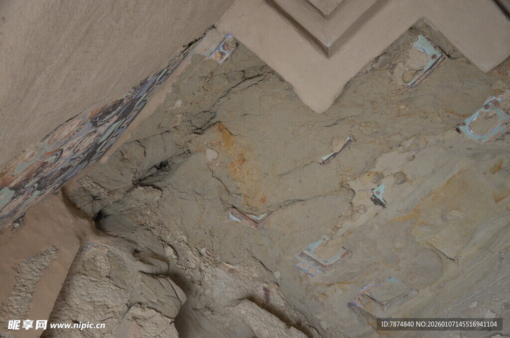 墙面破损剥落景象