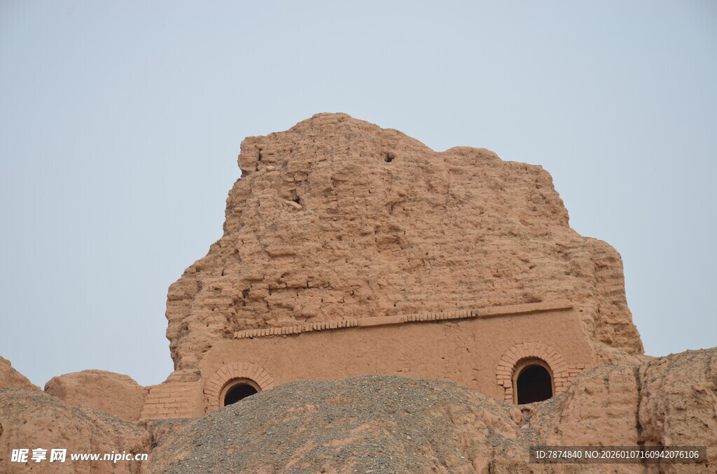 古老土筑建筑遗迹