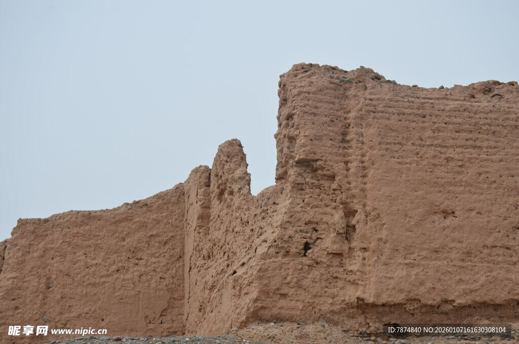 古老土城墙遗迹