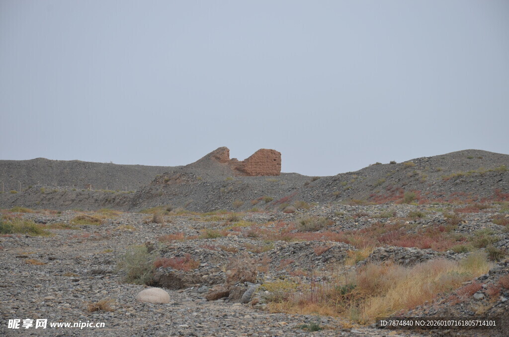 荒漠中的古老遗迹
