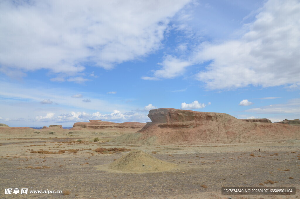 荒漠中的独特地貌景观