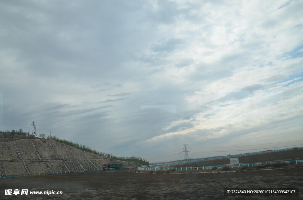 户外开阔风景天空与地面